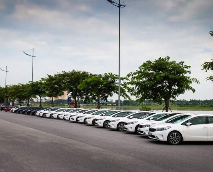 Chinh Phục Mọi Tuyến Đường - Đặt Xe Taxi 7 Chỗ Hôm Nay!  Chinh Phục Mọi Tuyến Đường - Đặt Xe Taxi 7 Chỗ Hôm Nay!